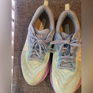 HOKA bondi 8 size 9.5W